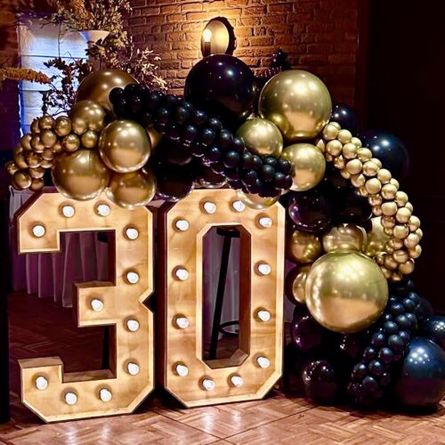 Dubbele led cijfers met luxe streng decoratie